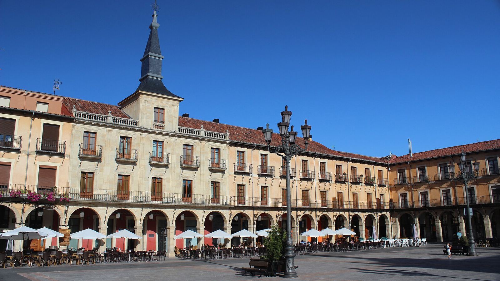 The Plaza Mayor of León